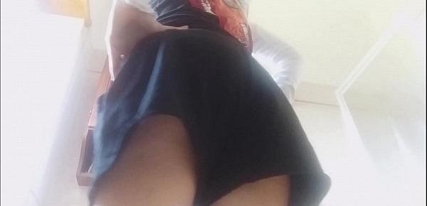 an ass to worship .. even if it makes noise